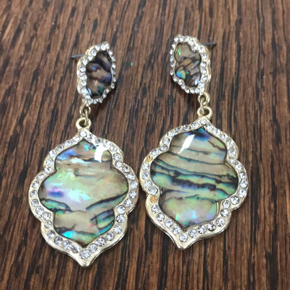 Dangle earrings!